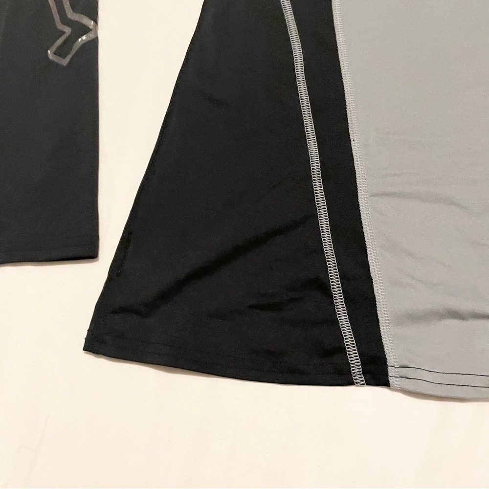 Under Armour Women's Black Long Sleeve Heatgear Top Size Small - Picture 16 of 16